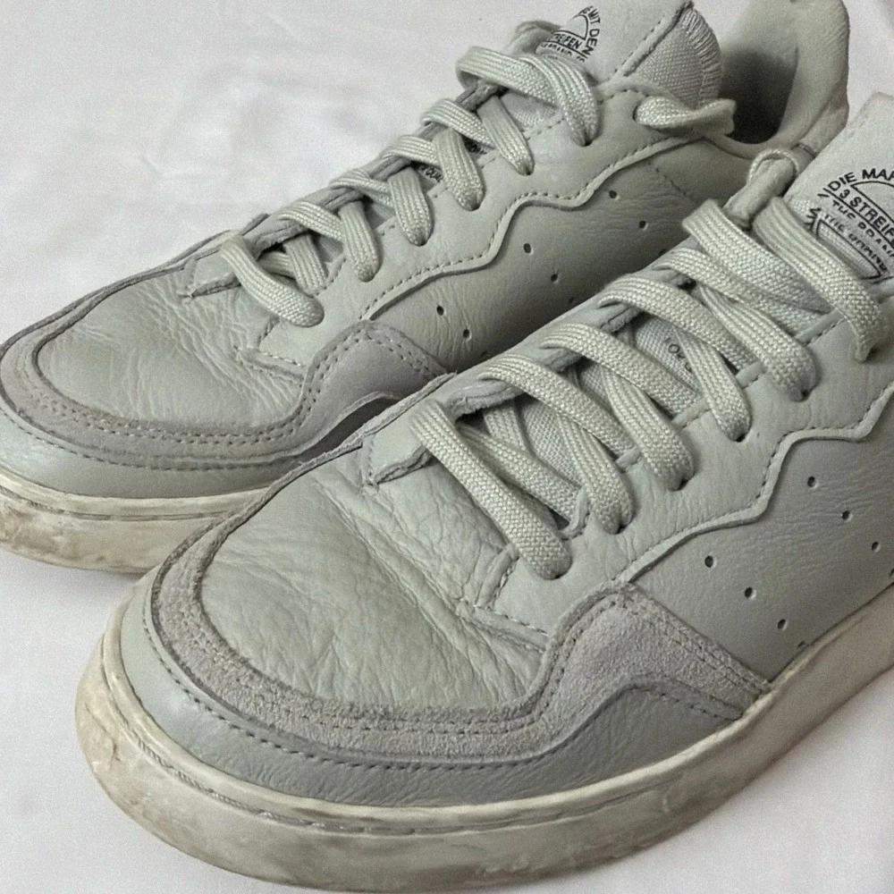 Adidas Original Supercourt EE6045 Womens Sz 8.5 Shoes Fit Gym Ash Silver Leather
